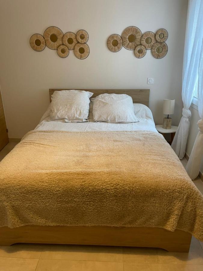 T2 Calme Avec Vue Mer Et Borne De Recharge Sur Demande Bastia  Luaran gambar