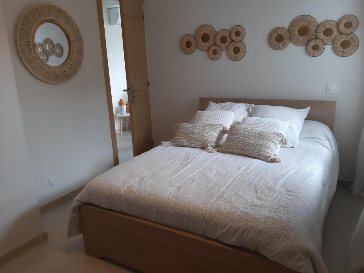 T2 Calme Avec Vue Mer Et Borne De Recharge Sur Demande Bastia  Luaran gambar